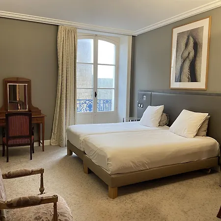 Hotel France Et Chateaubriand 3*