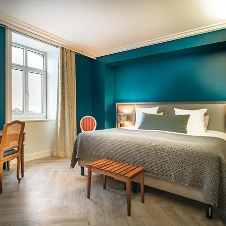Hotel France Et Chateaubriand