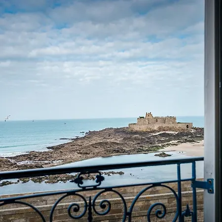 Hotel France Et Chateaubriand